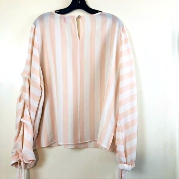 SOLD. Vince Cameo Pink & White Stripe Flowy Blouse- Size XL - Picture 7 of 10